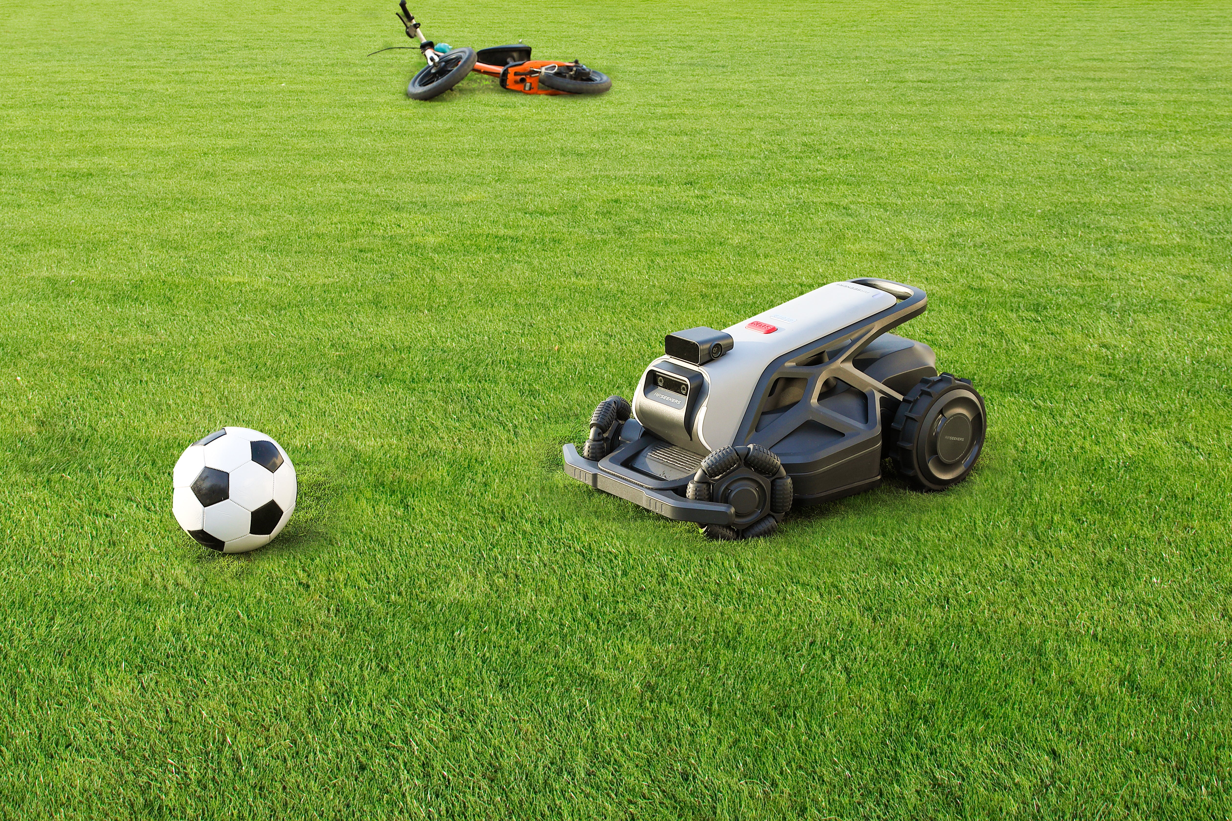 Airseekers Tron Makes Lawn Care Autonomous and Cost-efficient